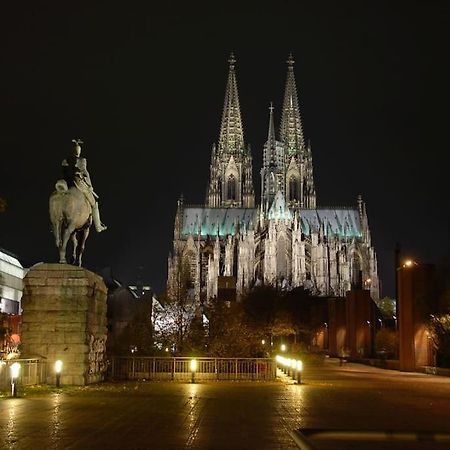 Studio 50 Qm Zentral In Domnaehe Köln Kültér fotó